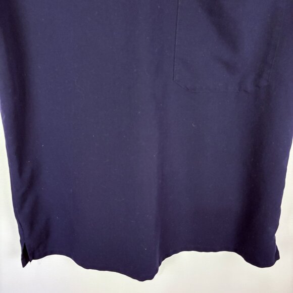 FIGS Women Navy Catarina V-Neck One-Pocket Technical Scrub Top - Picture 5 of 8